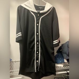 Men’s size 2XL carbon brand button down, hooded baseball style jersey shirt.
